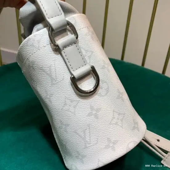 Aaa replica bags BAG LOUIS NANO CHALK VUITTON 0616